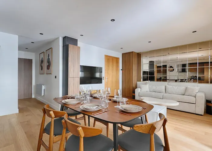 Sentier Historical Center Luxury & Design Apartment 2Br